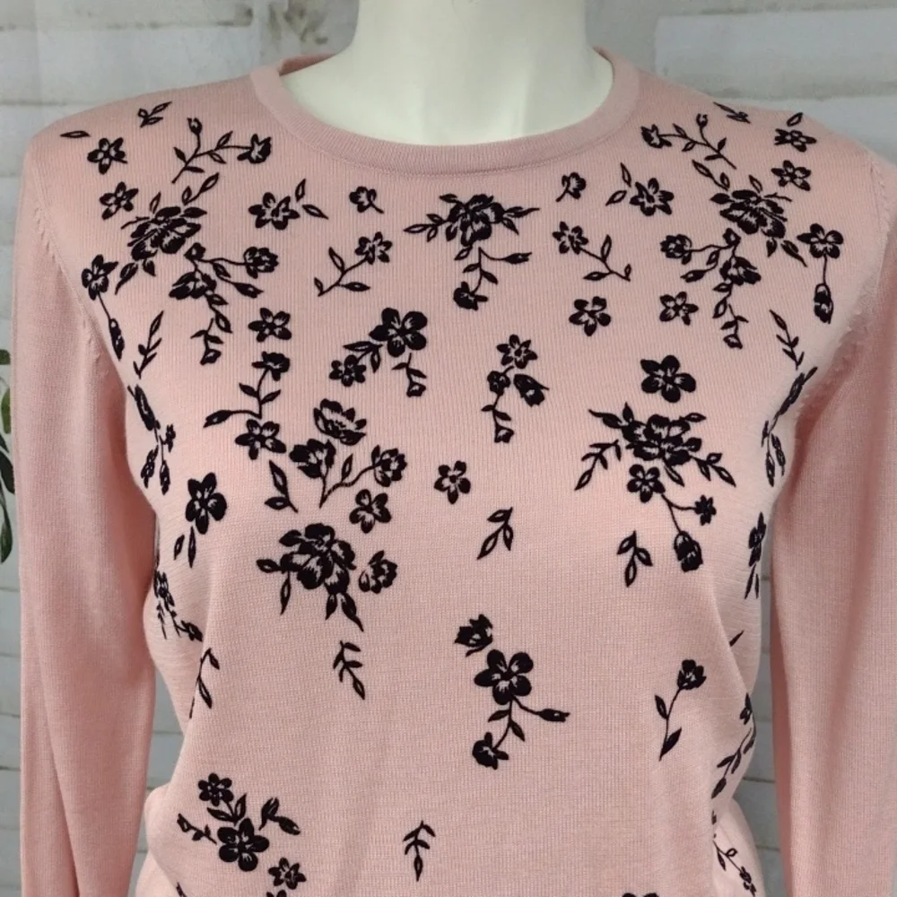 Liz Claiborne Pink Sweater with Black Floral Embroidery Size L - Picture 3 of 6